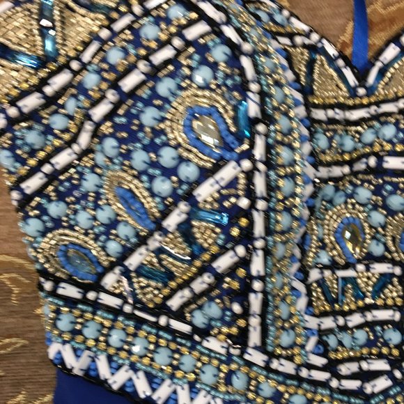 Back Cut-out, Blingy Sexy Cruise Dress Sweethear - Picture 8 of 14